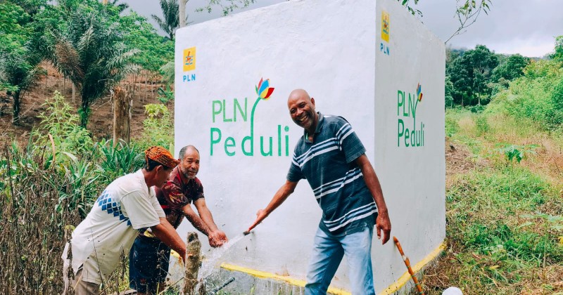 PLN Perkuat Komitmen Pembangunan Berkelanjutan Melalui Penyediaan Sarana Air Minum Bersih