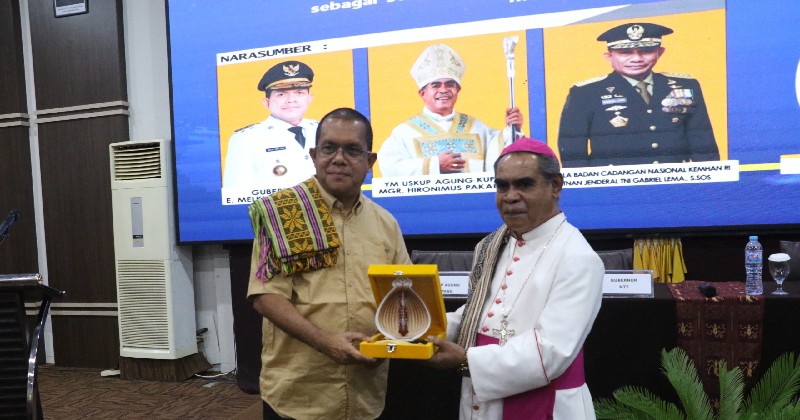 Gubernur NTT Buka Seminar WKRI, Soroti Tingginya Kasus Kekerasan terhadap Perempuan dan Anak