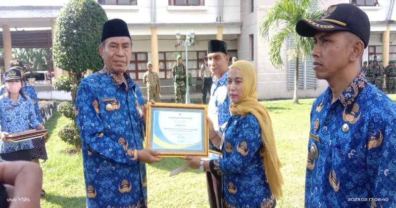 Dinkes Ende Dapat Piagam Penghargaan dari Ombudsman RI